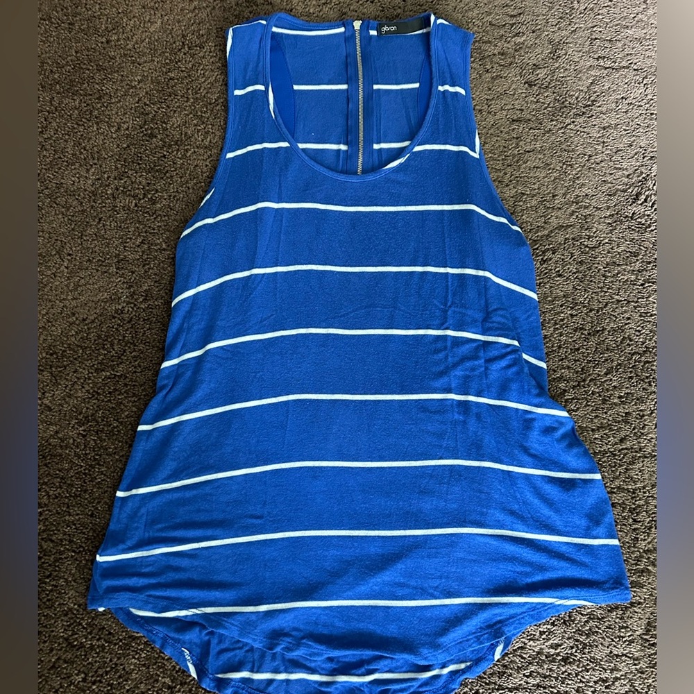 Women’s Gibson blue sleeveless shirt
